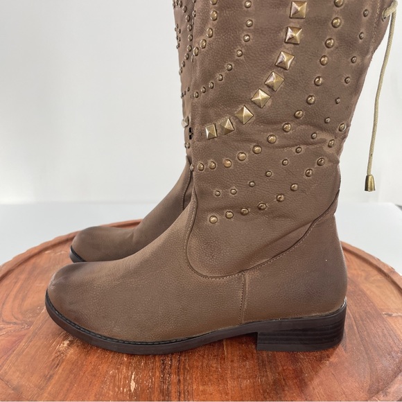 2 Lips too Studded Knee-high Boots size 6.5 - Picture 4 of 9